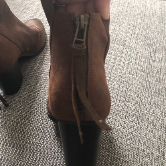 Never worn Bar III Jillian Brown booties - Picture 4 of 5